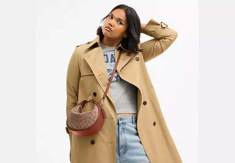 Jonie Bag 22 In Signature Canvas