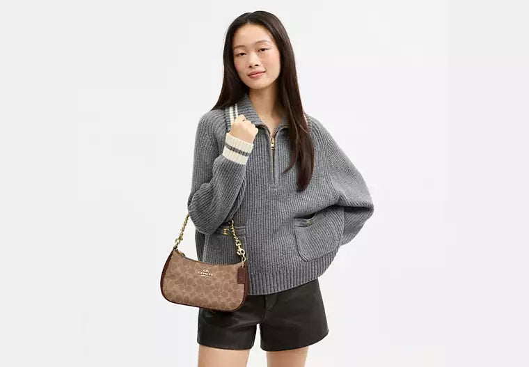 Teri Shoulder Bag In Signature Canvas
