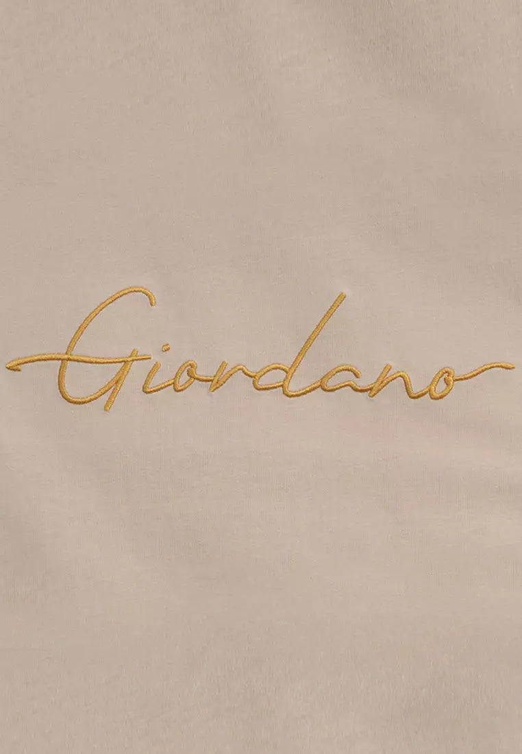 Giordano  Men's Signature Logo Slim Fit Tee
