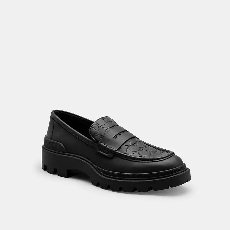 Loafer
With Signature Print
