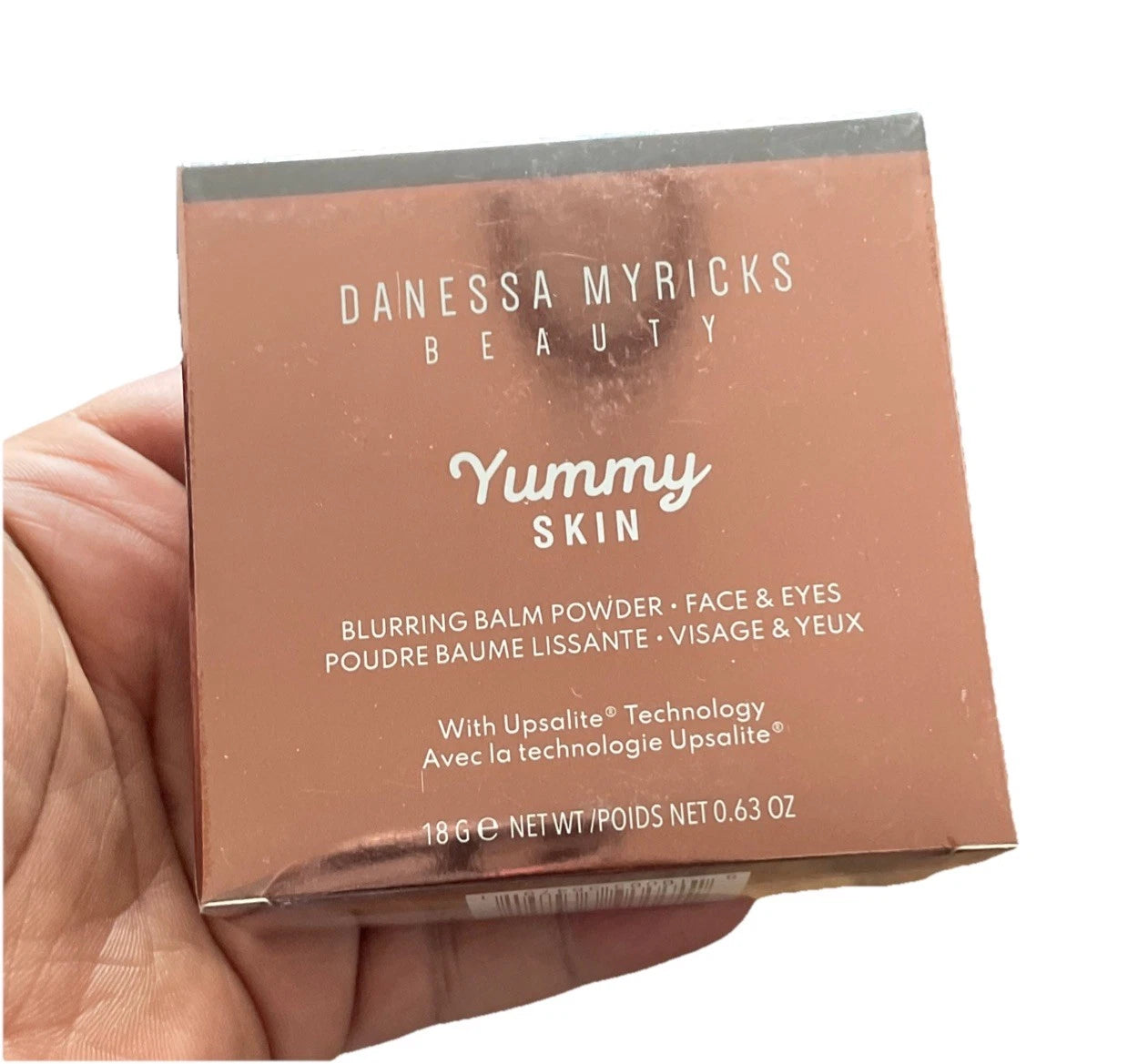 Danessa Myricks  Beauty Blurring Balm Powder